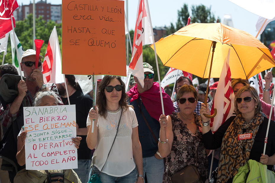 Manifestacin en Valladolid para exigir un operativo de incendios todo el ao