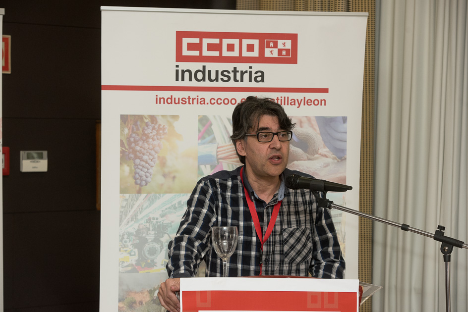 El secretario general de Industria de CCOO CyL, Gonzalo Dez Pieles, se dirige a sus compaeros y compaeras