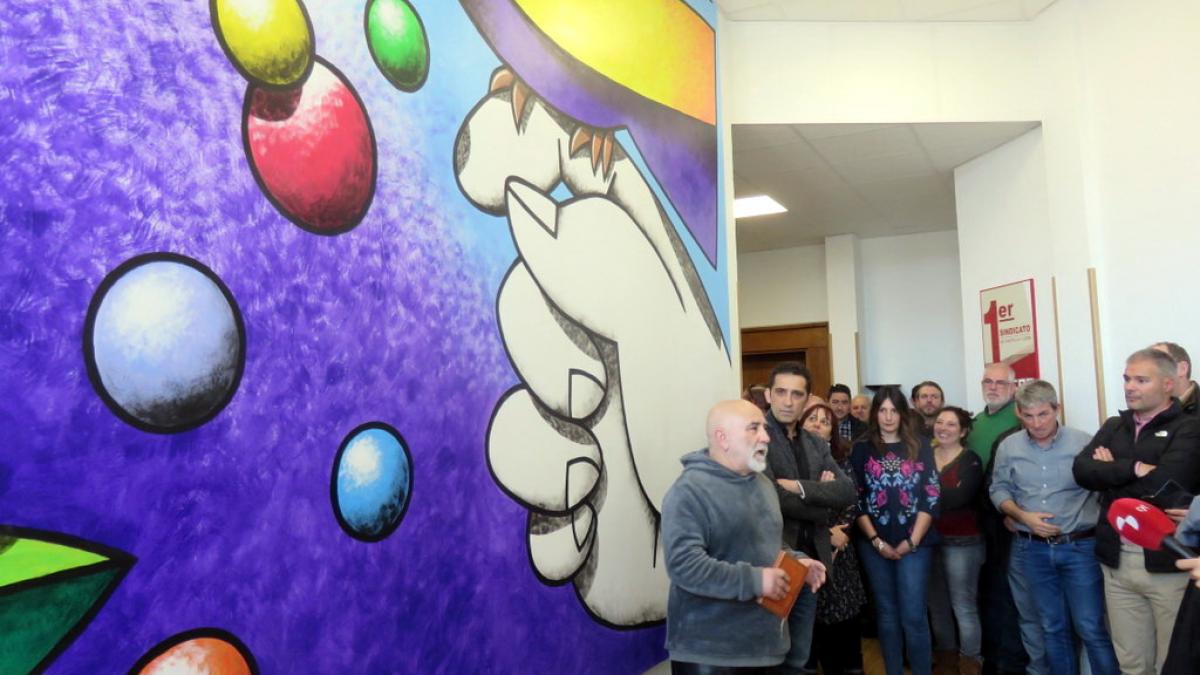 Reunión de la ejecutiva de CCOO Castilla y León e inauguración del mural de Angel Sierra en la sede de CCOO en Avila.