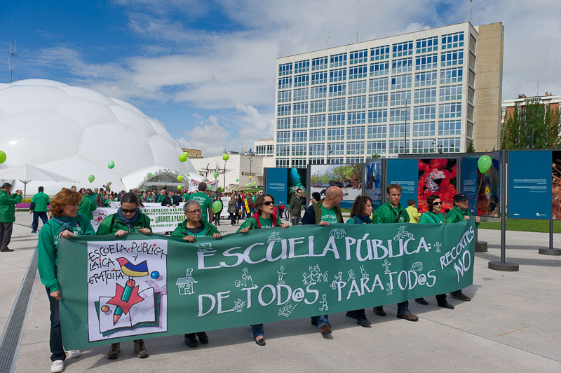 Nuevas "marchas verdes" contra la LOMCE animaron Valladolid y Segovia.