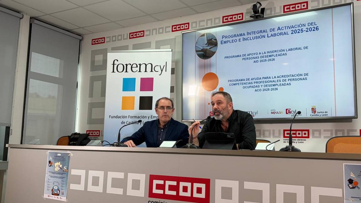 Foto CCOO CyL. Luis Fernández Bayón, secretario de Formación y Cultura CCOO CyL, y Javier del Brío, director de FOREMCyL