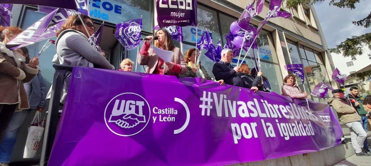 CCOO Castilla y León ha organizado una serie de manifestaciones y concentraciones por todo el territorio con motivo del 8 de marzo, el Día Internacional de la Mujer.