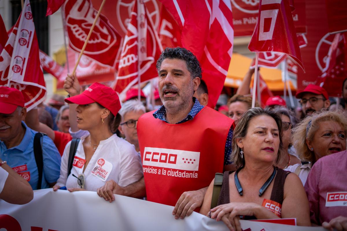 CCOO y UGT se concentran para exigir al Gobierno el cumplimiento íntegro de los acuerdos suscritos en la Función Pública