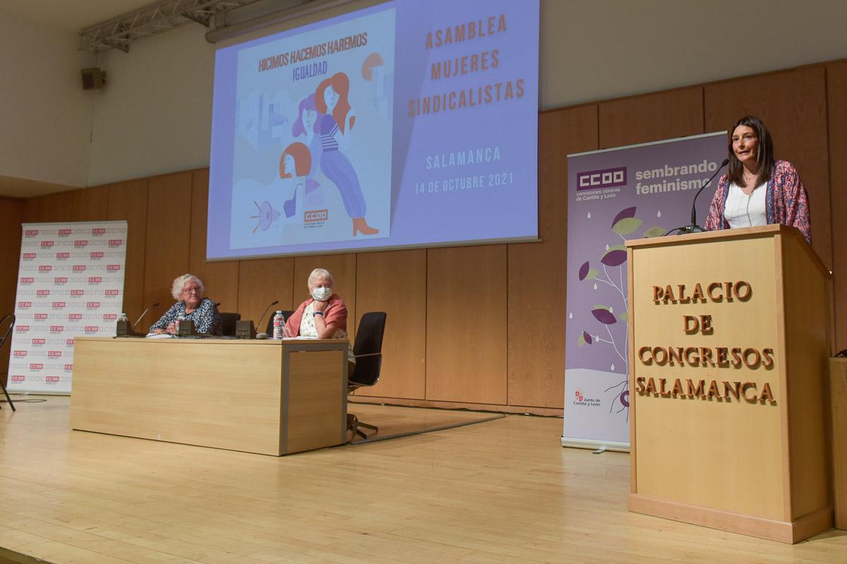 La secretaria de Mujeres e Igualdad de CCOO Castilla y León, Yolanda Martín, presentó la Jornada