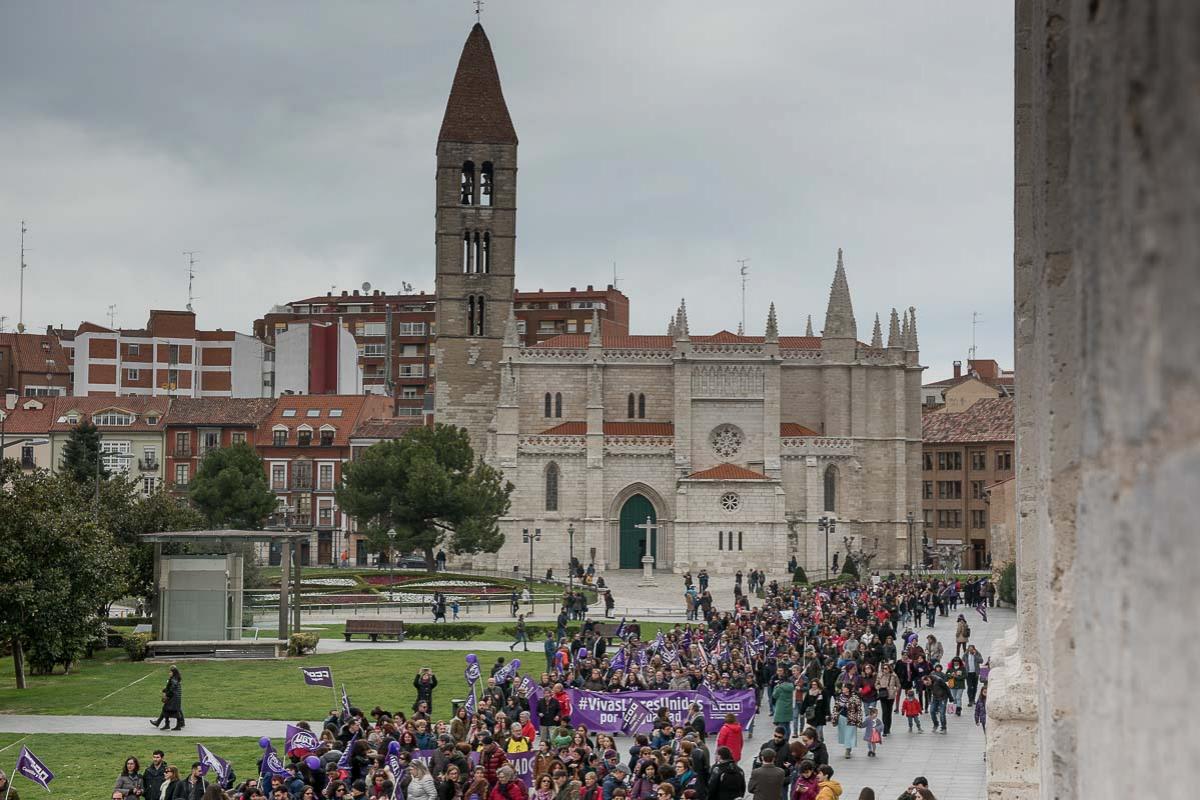 La manifestacin a su llegada a la Plaza de Portugalete